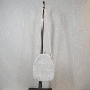 Vintage Beaded Evening Purse Womens 8" Oval White‎ Kiss Lock Inner Pocket Clasp
